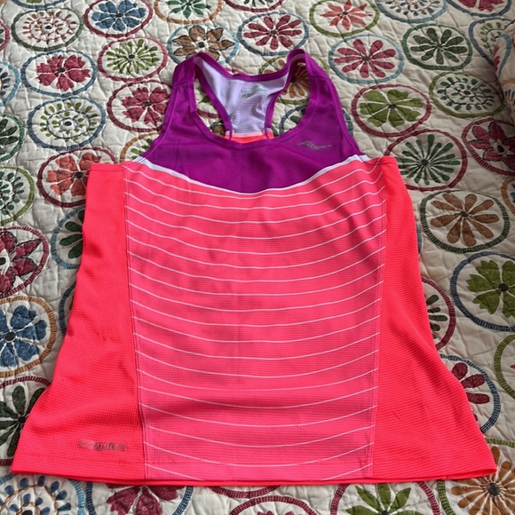 3-piece running set Size Small! - Picture 2 of 9